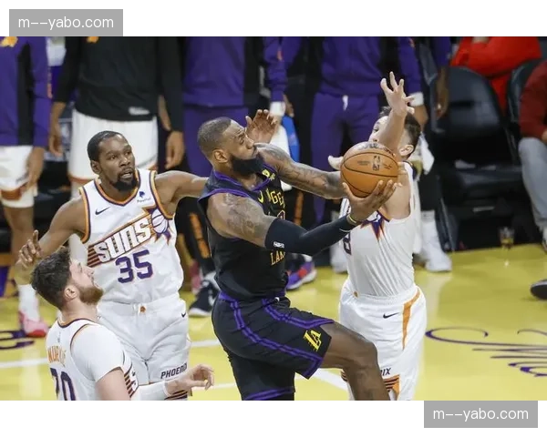 雷霆主场气势压制对手 利用湖人心理波动扩大领先